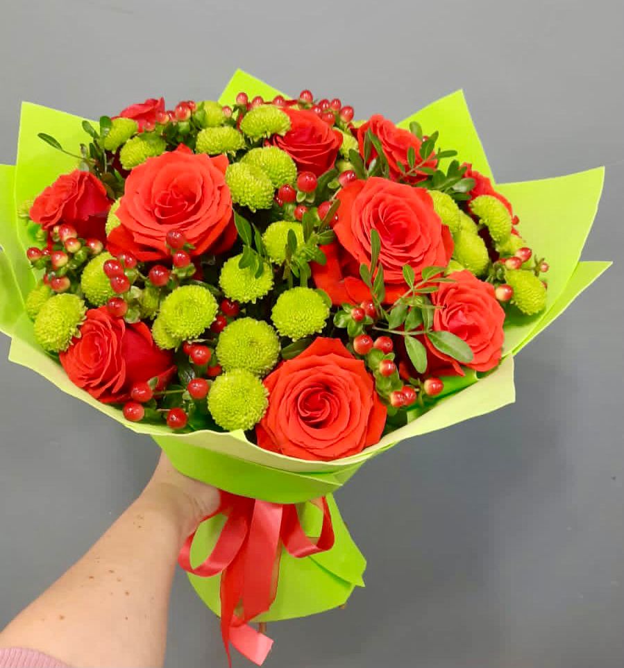 Букет цветов из: Хризантемы и Розы в Карабаново