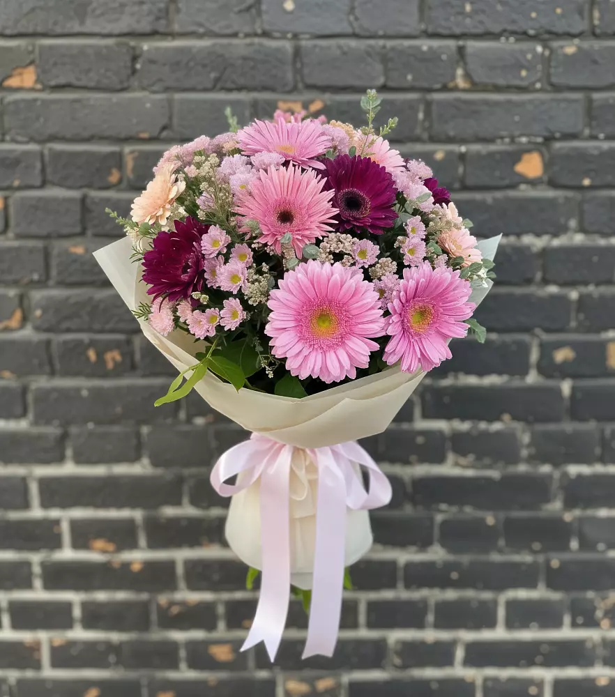 Букет цветов из: Герберы и Хризантемы в Карабаново