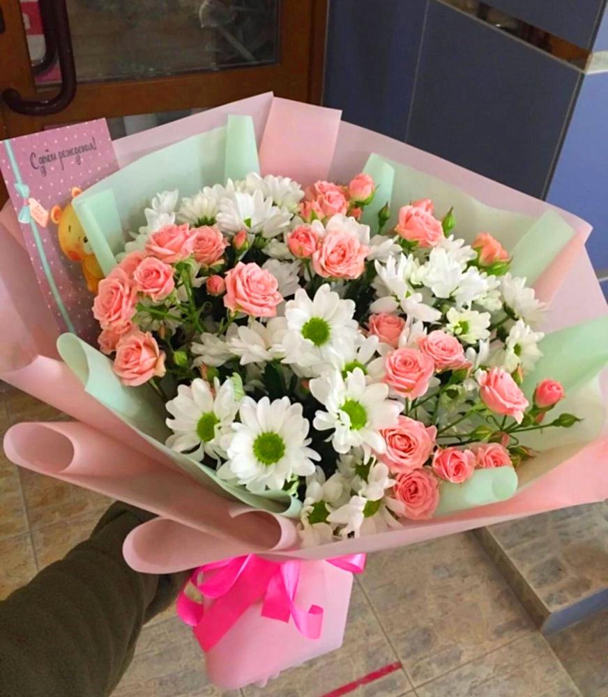 Букет цветов из: Розы и Хризантемы в Карабаново