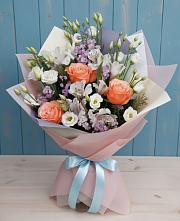 Букет цветов из:  Лизиантусы, Розы, Альстромерии и Гипсофила #REPLACE_PRED# Карабаново