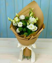 Букет цветов из:  Хризантемы и Лизиантусы в Карабаново