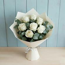 Букет Белые розы в Эвкалипте в Карабаново