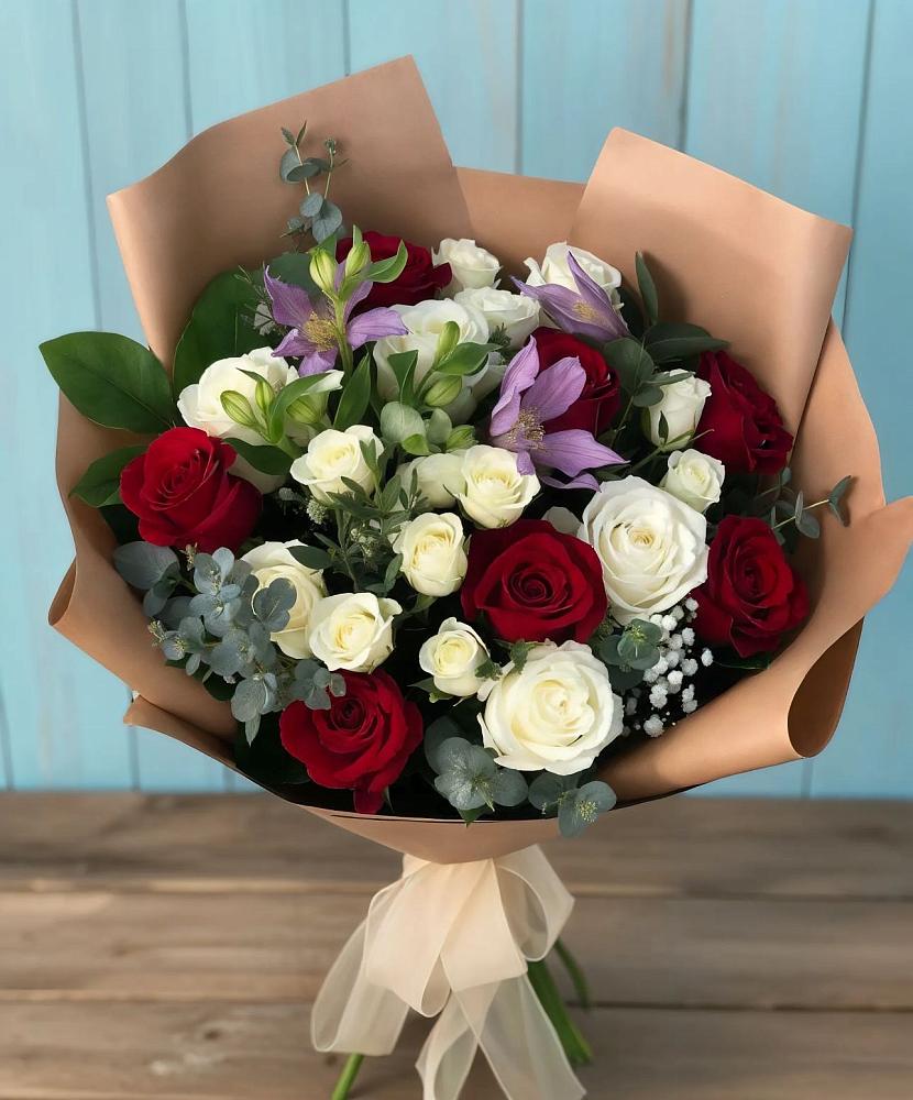 Букет цветов из: Розы и Альстромерии в Карабаново