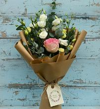 Букет цветов из:  Розы и Лизиантусы в Карабаново