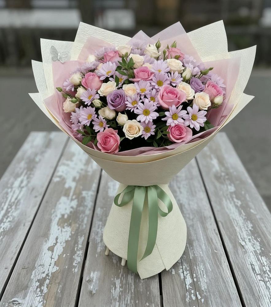 Букет цветов из: Розы и Хризантемы в Карабаново